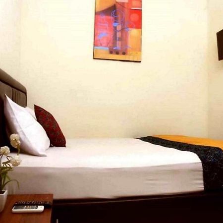 Hotel Bantal Guling Trans Bandung Exterior foto